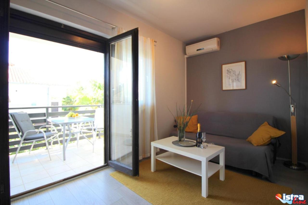 Dr. Igda Apartments Porec Exterior photo