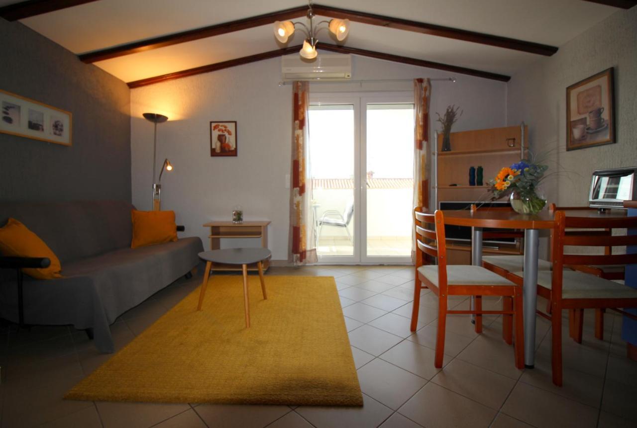 Dr. Igda Apartments Porec Exterior photo
