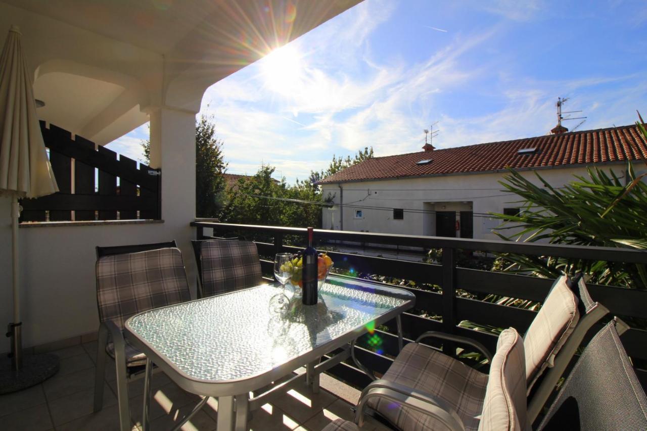 Dr. Igda Apartments Porec Exterior photo
