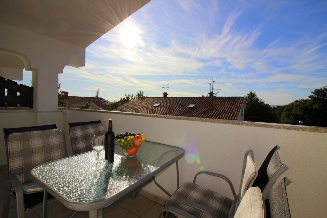 Dr. Igda Apartments Porec Exterior photo