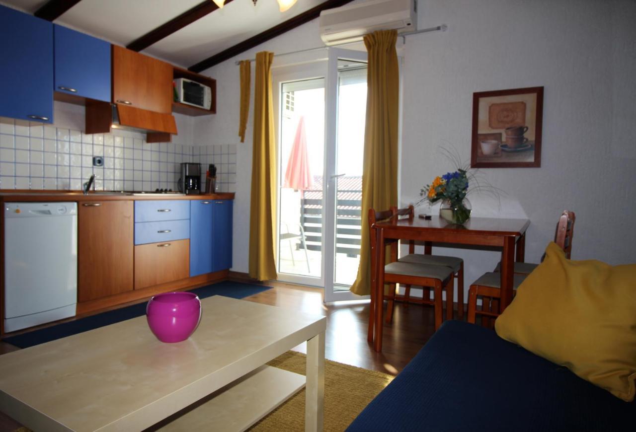 Dr. Igda Apartments Porec Exterior photo