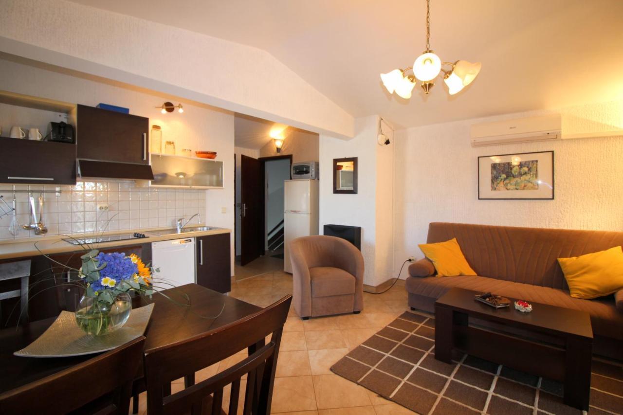 Dr. Igda Apartments Porec Exterior photo