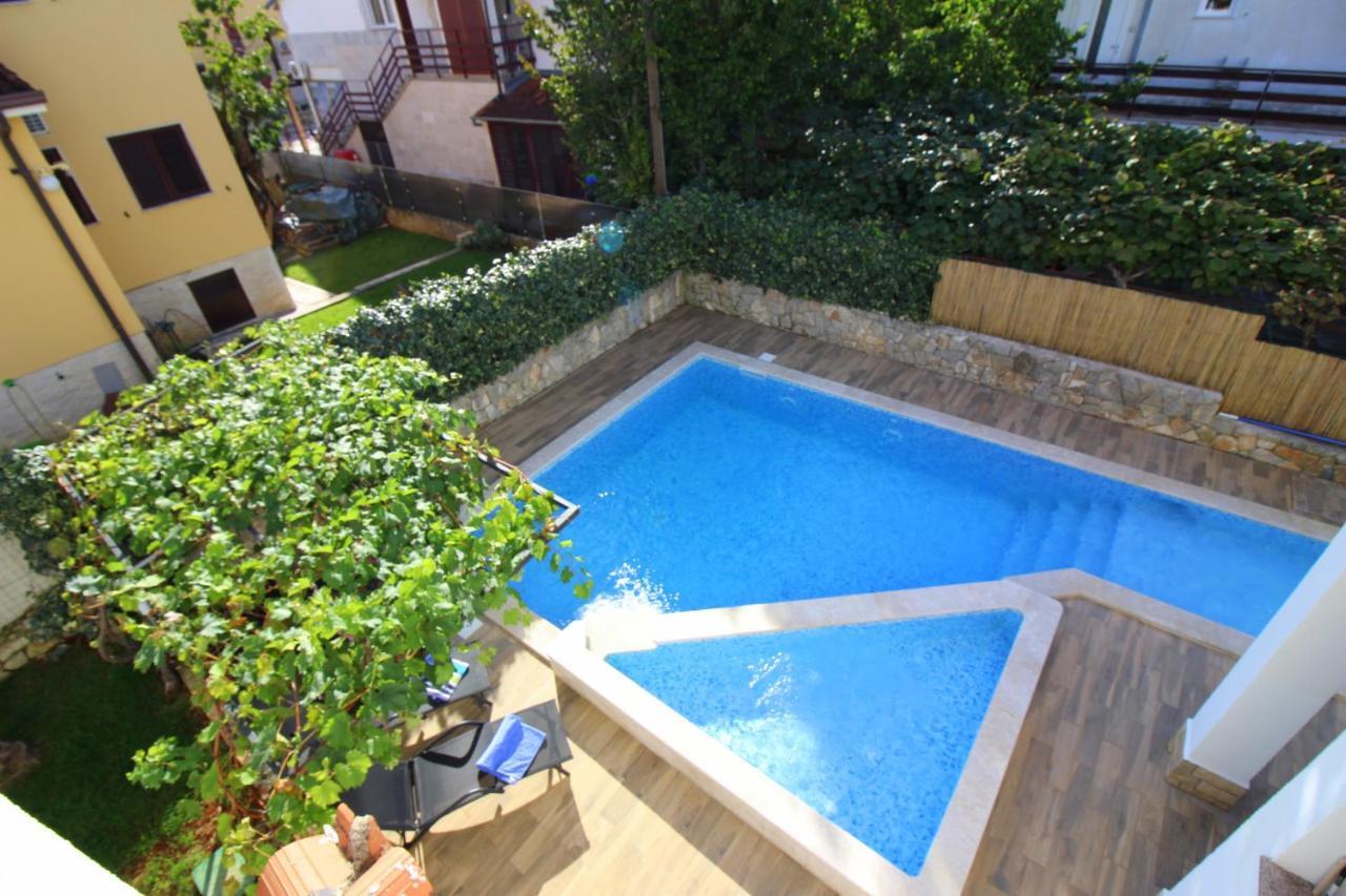 Dr. Igda Apartments Porec Exterior photo