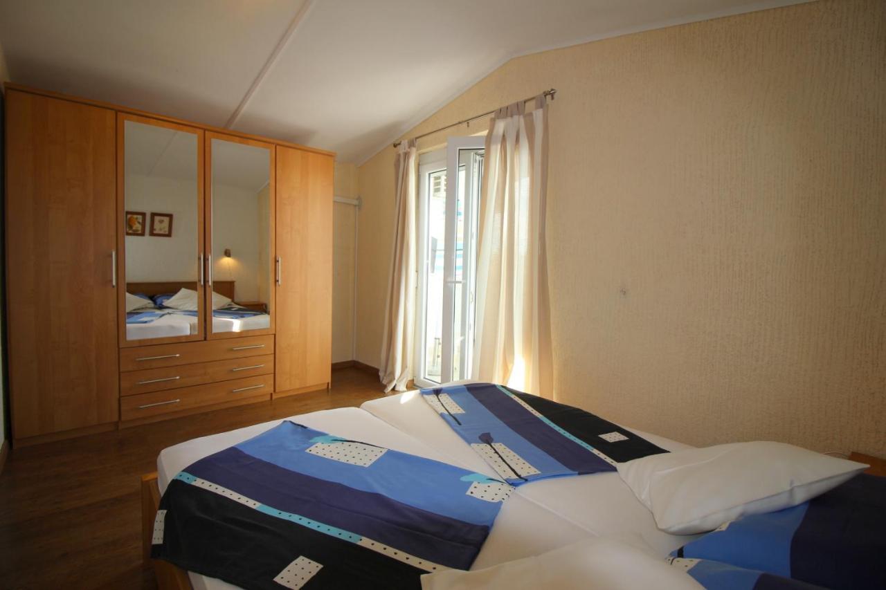 Dr. Igda Apartments Porec Exterior photo